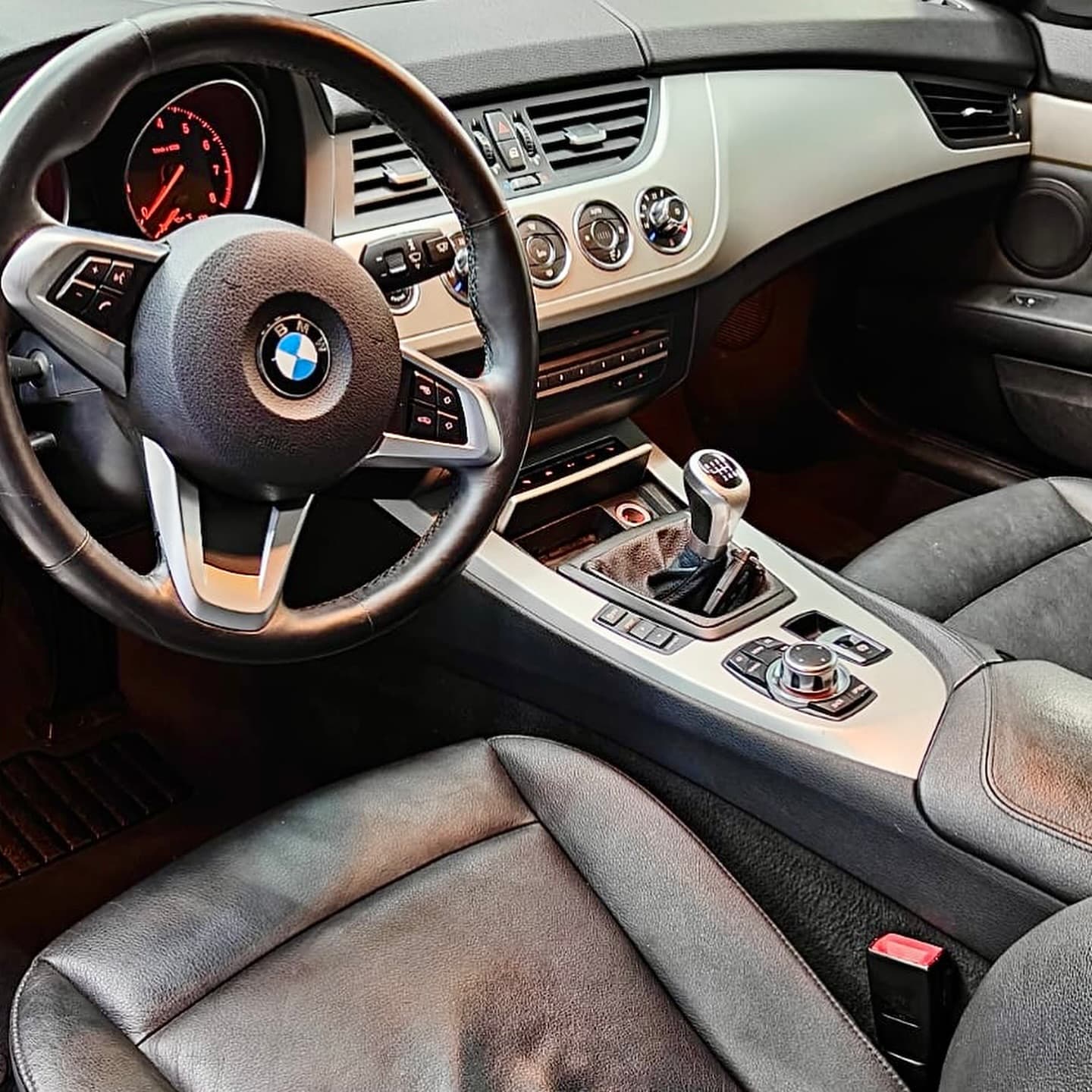 Interieurdetailing resultaat van Eduard Car Detailing